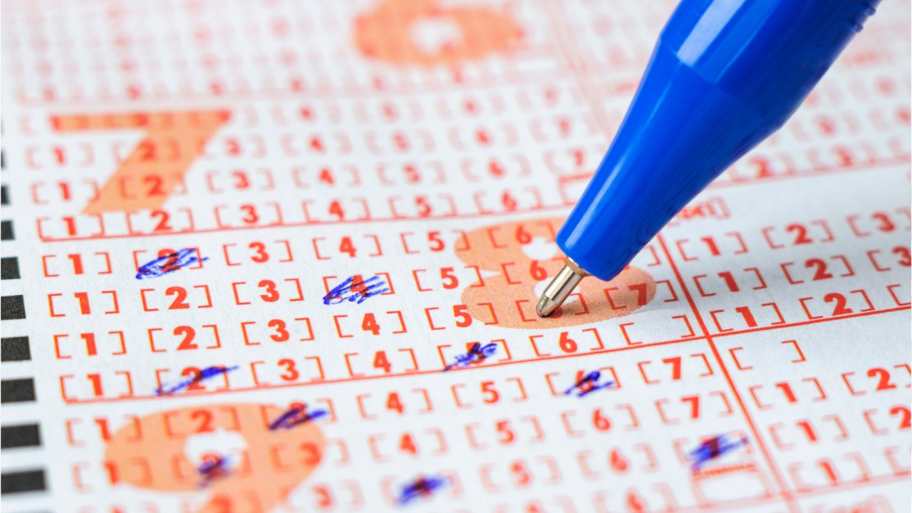 94-year-old veteran wins $6.5 million from lottery ticket he almost threw away