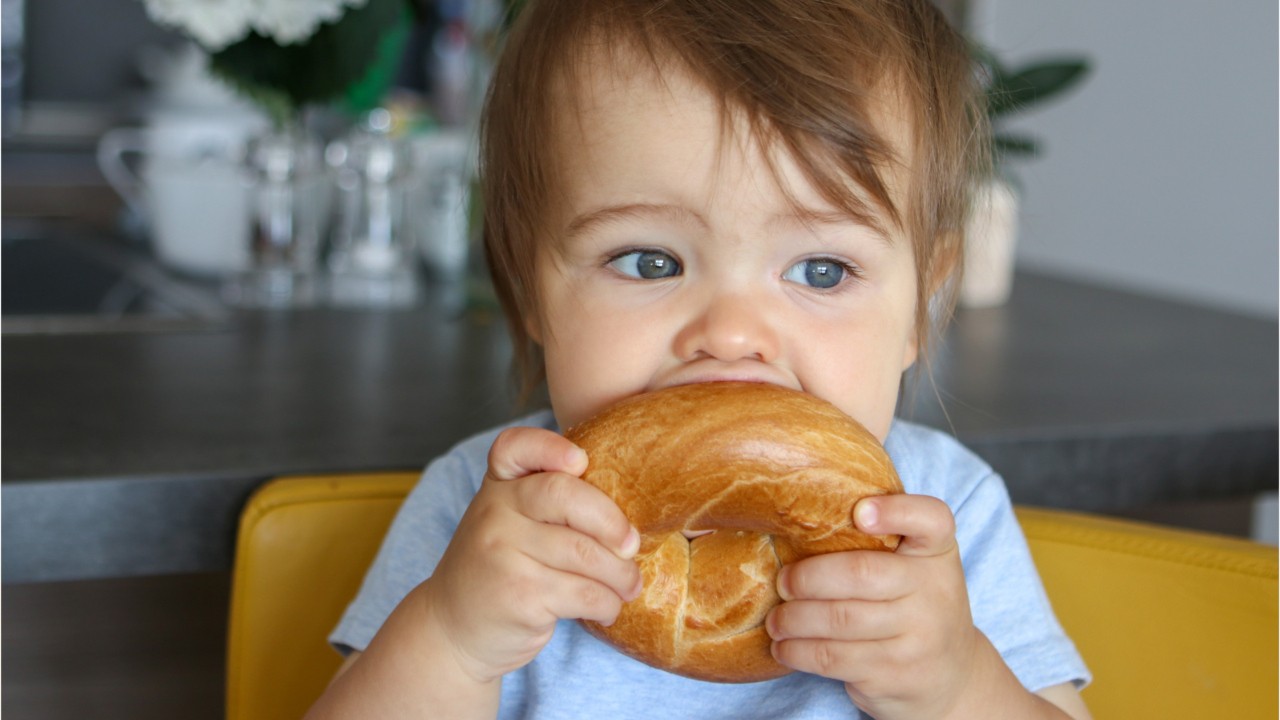 Study: Eating large amounts of gluten in early childhood can increase risk of celiac disease