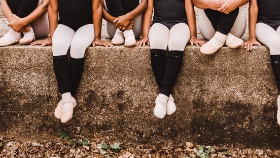 Young ballerinas' photo shoot takes on symbolic meaning