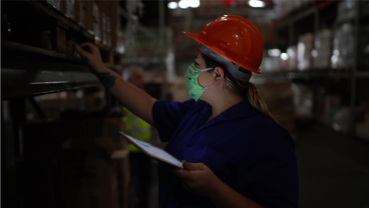 Microsoft, UnitedHealth offer app to screen employees for COVID-19