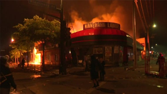 Minnesota governor calls for calm amid violent protests