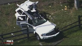 Fairfax County teen driver dies in hospital after crashing Jeep into tree