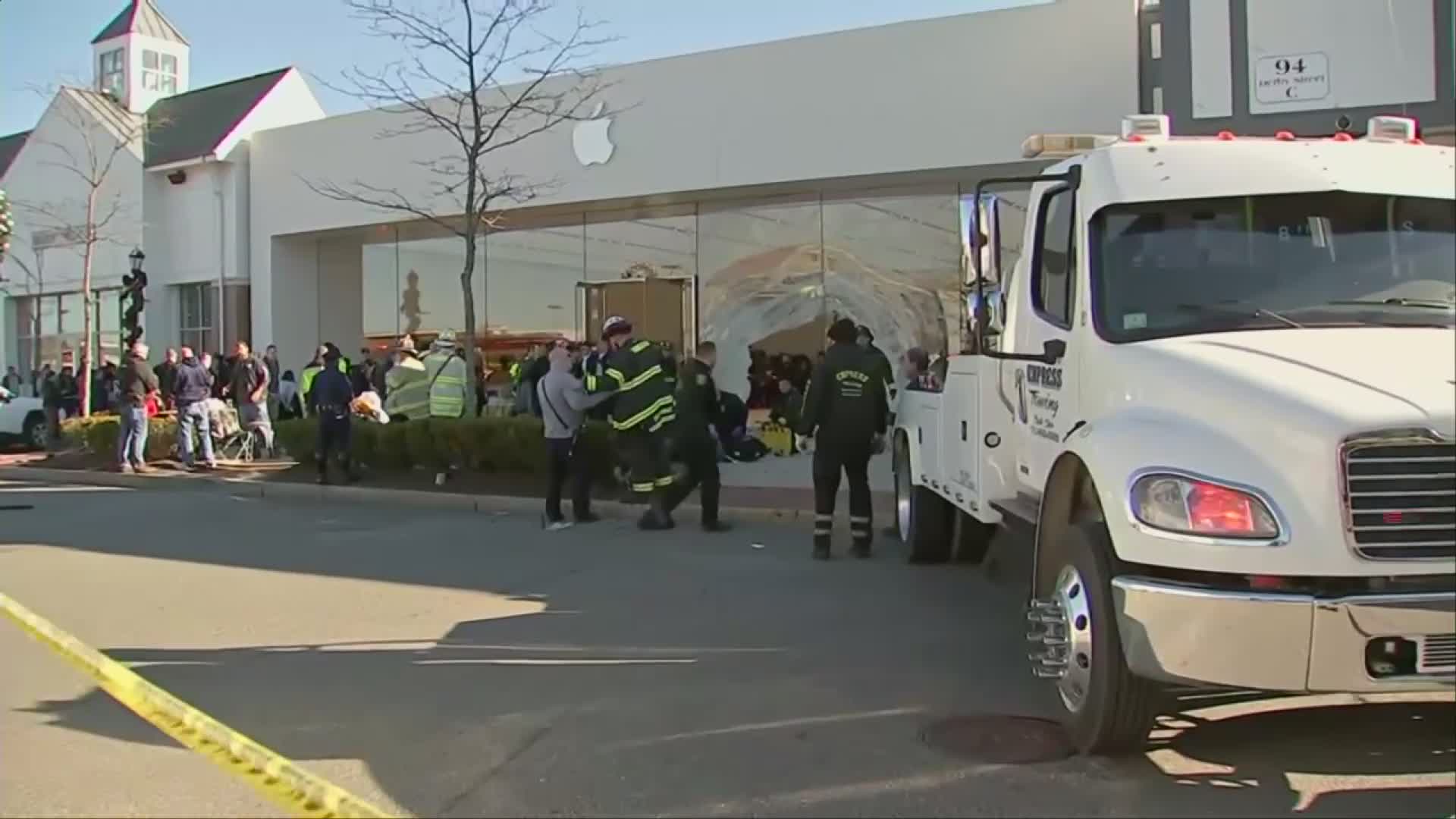 Car crashes into Massachusetts Apple store