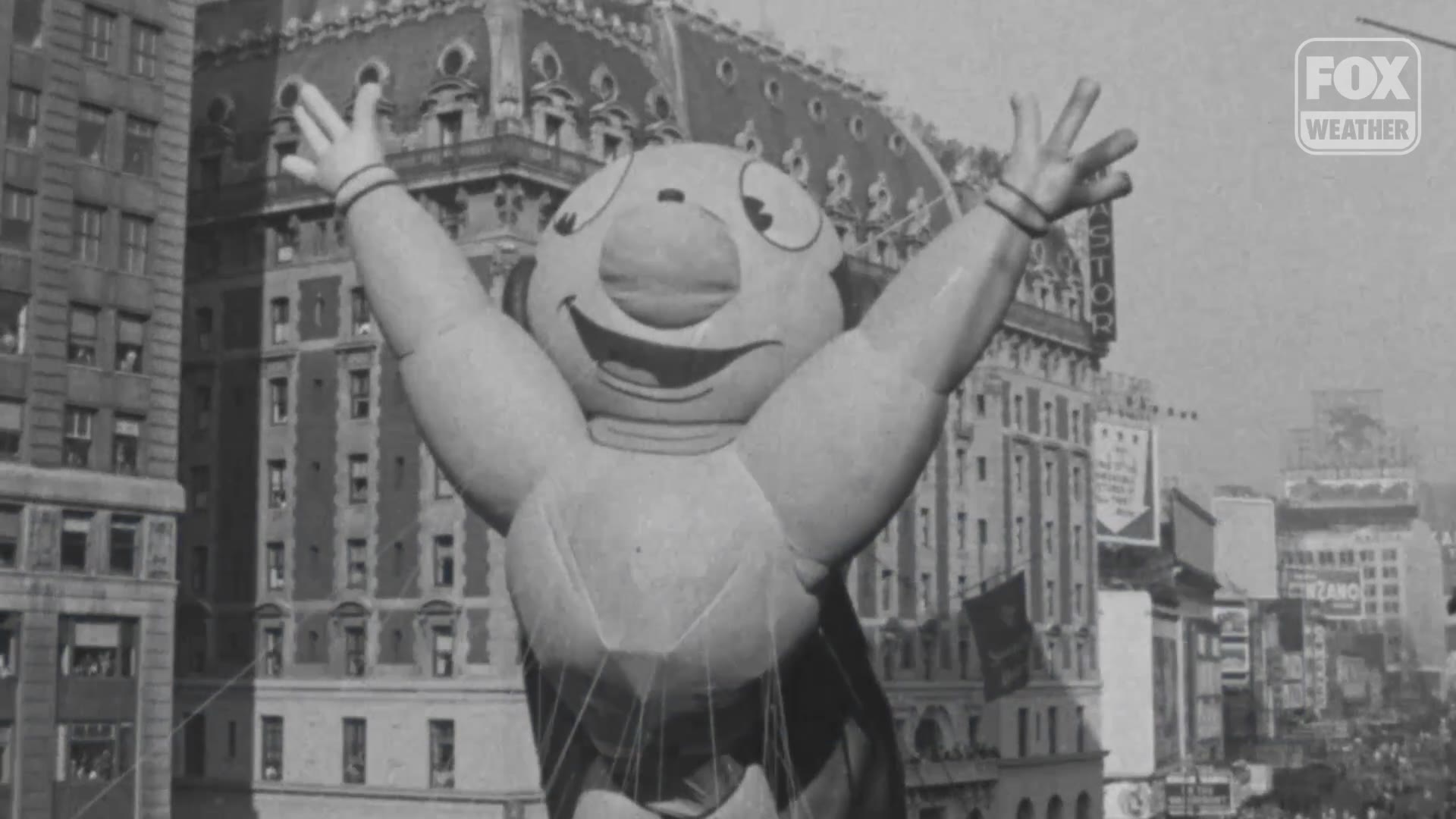 How Macy's makes sure their balloons fly high on Thanksgiving