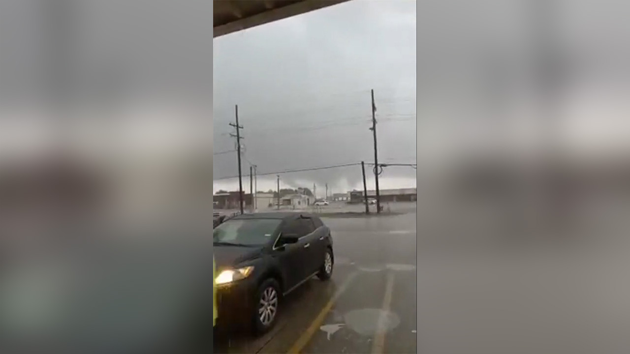 2 tornadoes cause 'significant damage' in southern Louisiana, authorities say