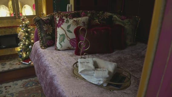 Tour: Inside Dolly Parton's tour bus