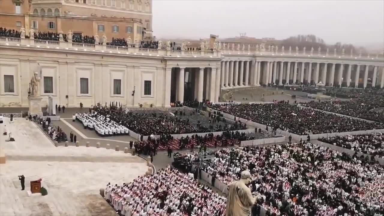 Funeral of Pope Benedict begins in St Peter's Square