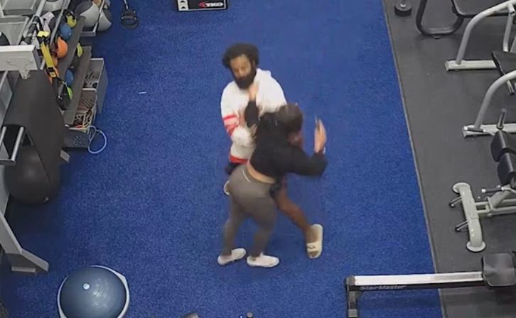 WATCH: Florida woman fiercely fights off attacker at apartment complex ...
