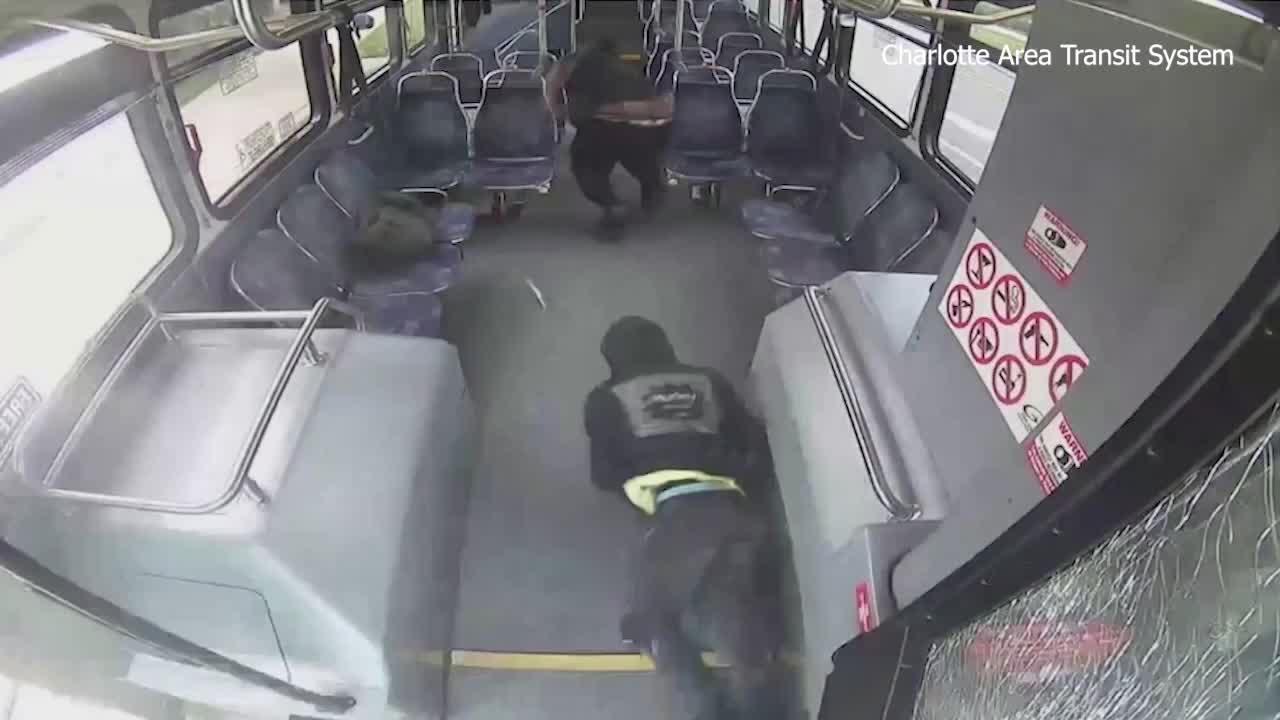 Charlotte bus driver and passenger shoot at each other following verbal ...