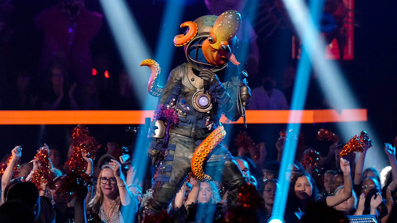 The Diver revealed on 'The Masked Singer'