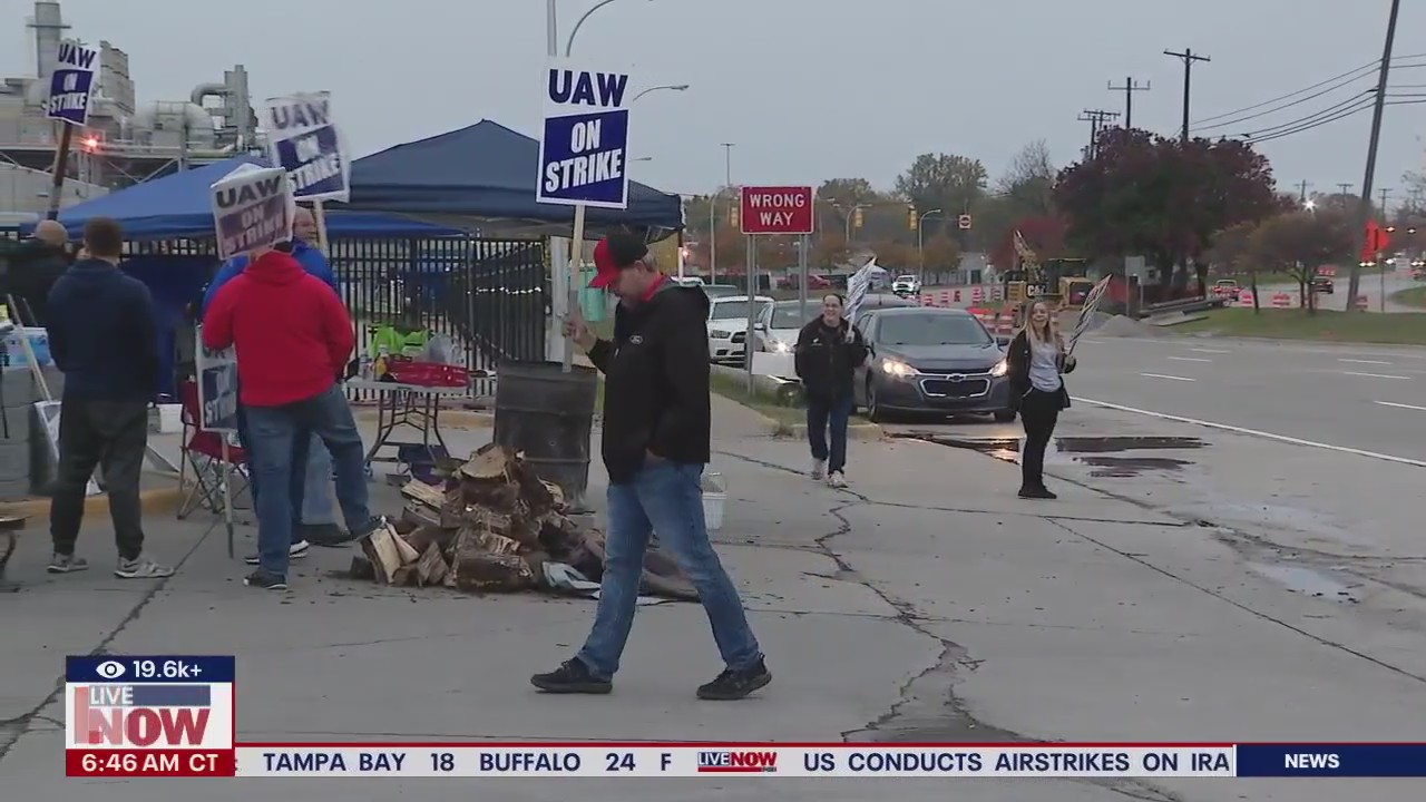 UAW strikes enter 6th week, tentative deal