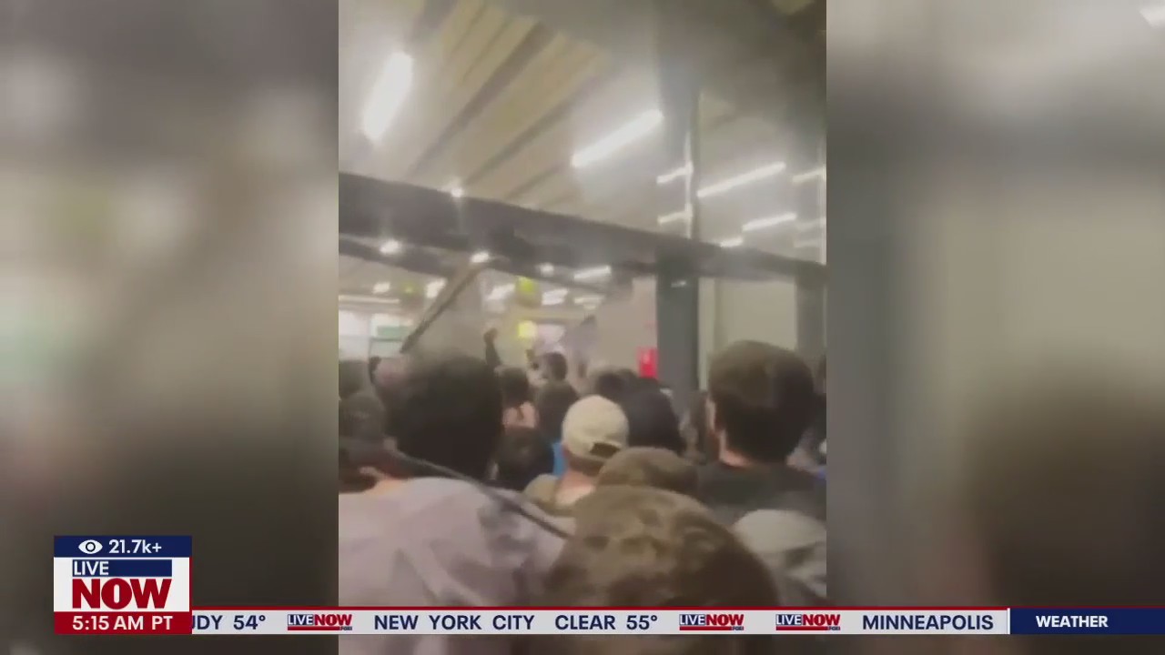 Rioters hurl anti-Semitic remarks at airport
