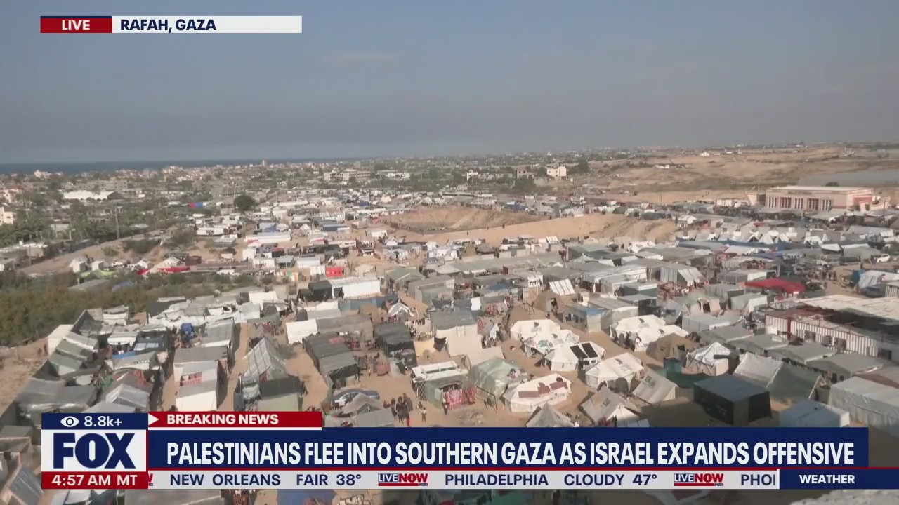 Palestinians flee into Southern Gaza