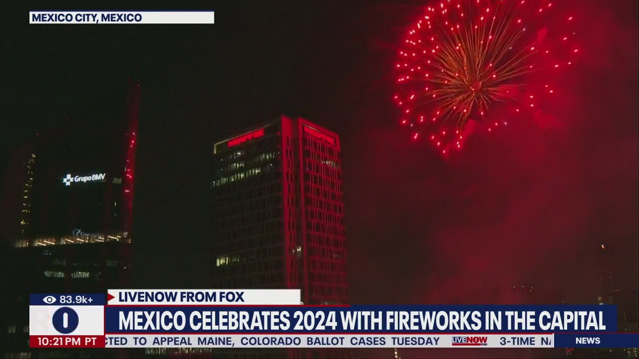 Mexico rings in 2024 with fireworks display