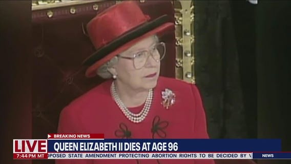 Paying tribute to Queen Elizabeth II: New Yorkers place flowers outside British Consulate | LiveNOW from FOX