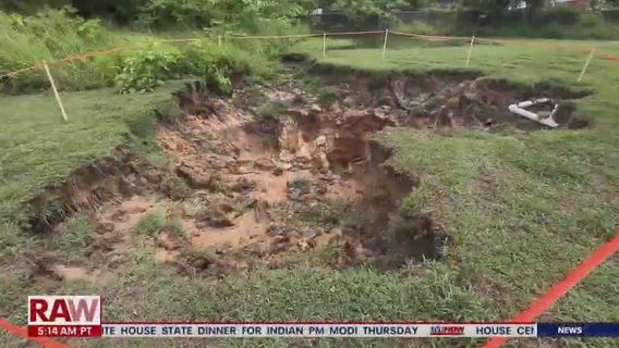 Ocala sinkhole threatens home