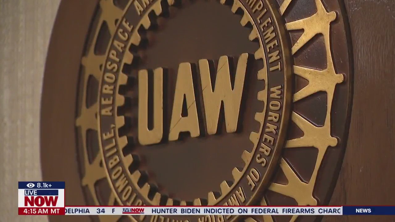 13,000 US autoworkers go on strike