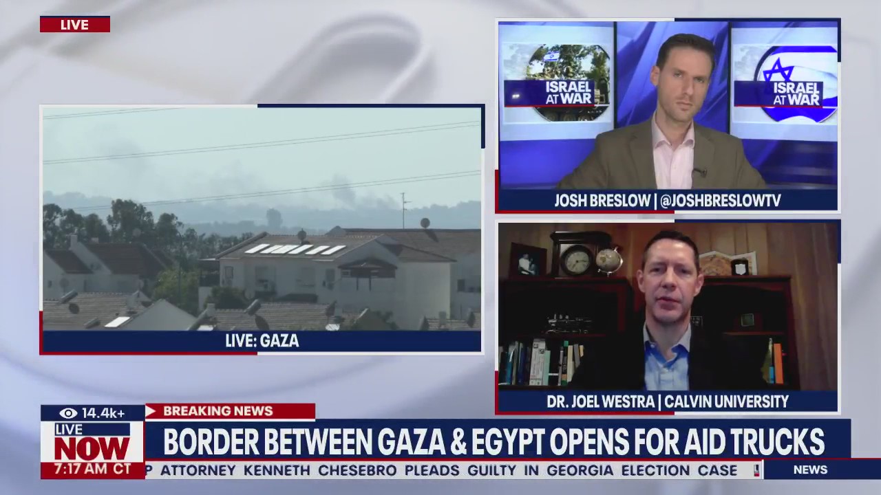 Border between Gaza & Egypt opens for aid trucks