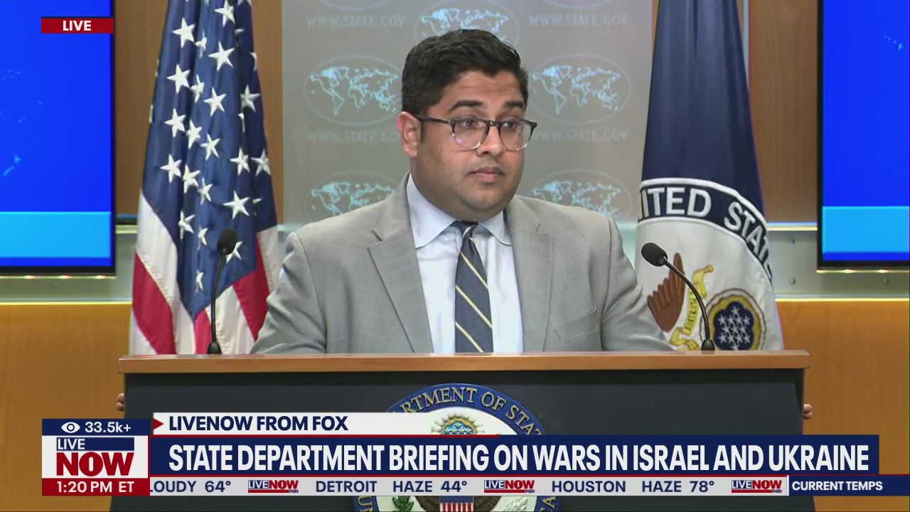 'Mass graves' at raided Gaza hospital, Hamas claims