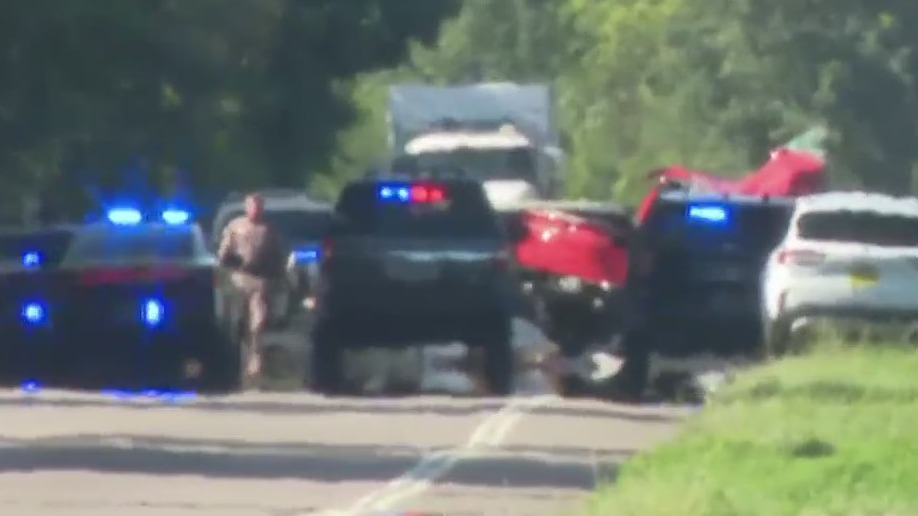 3 killed after truck flips over in Clermont