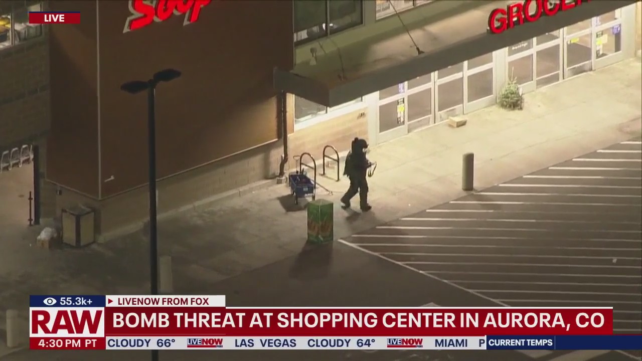 Bomb threat at shopping center in Colorado