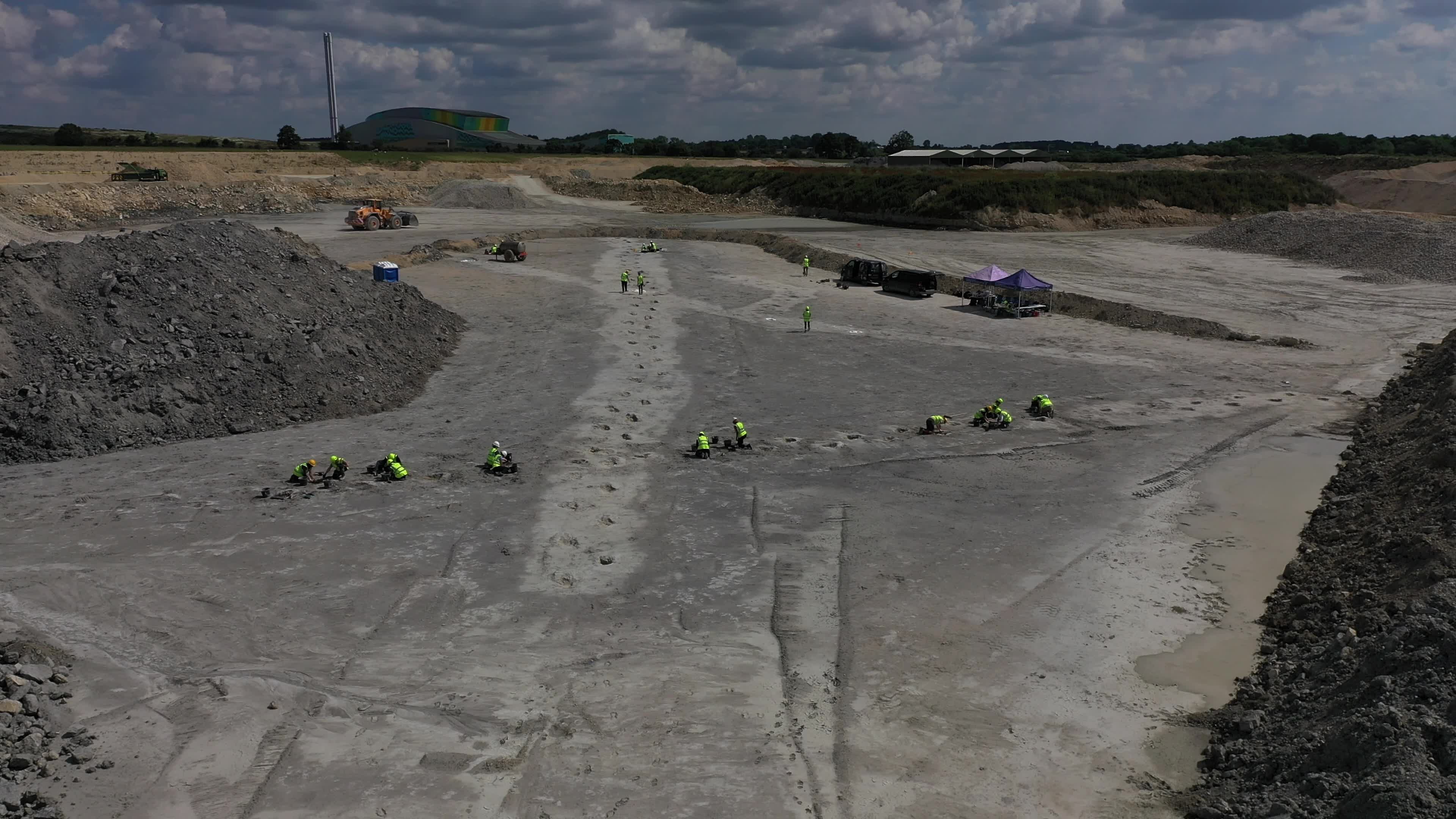 'Dinosaur highway' unearthed in England