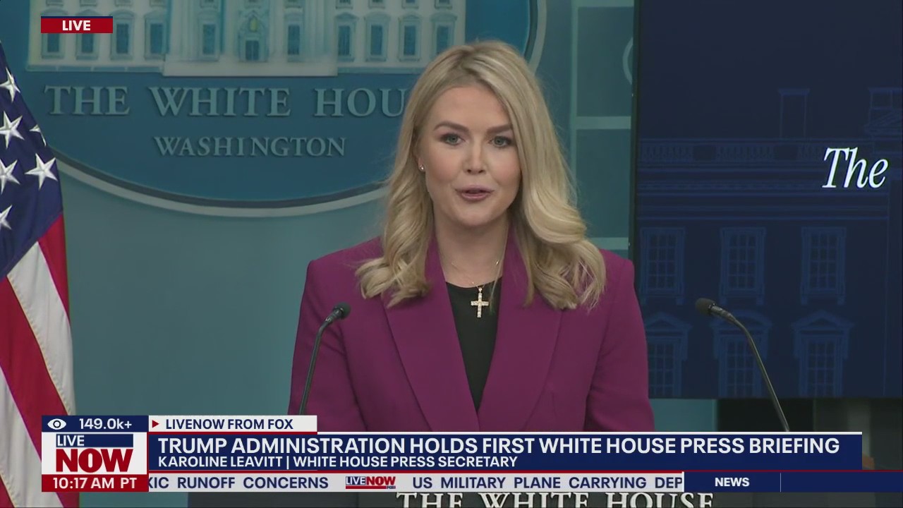 White House encourages press credentials sign ups