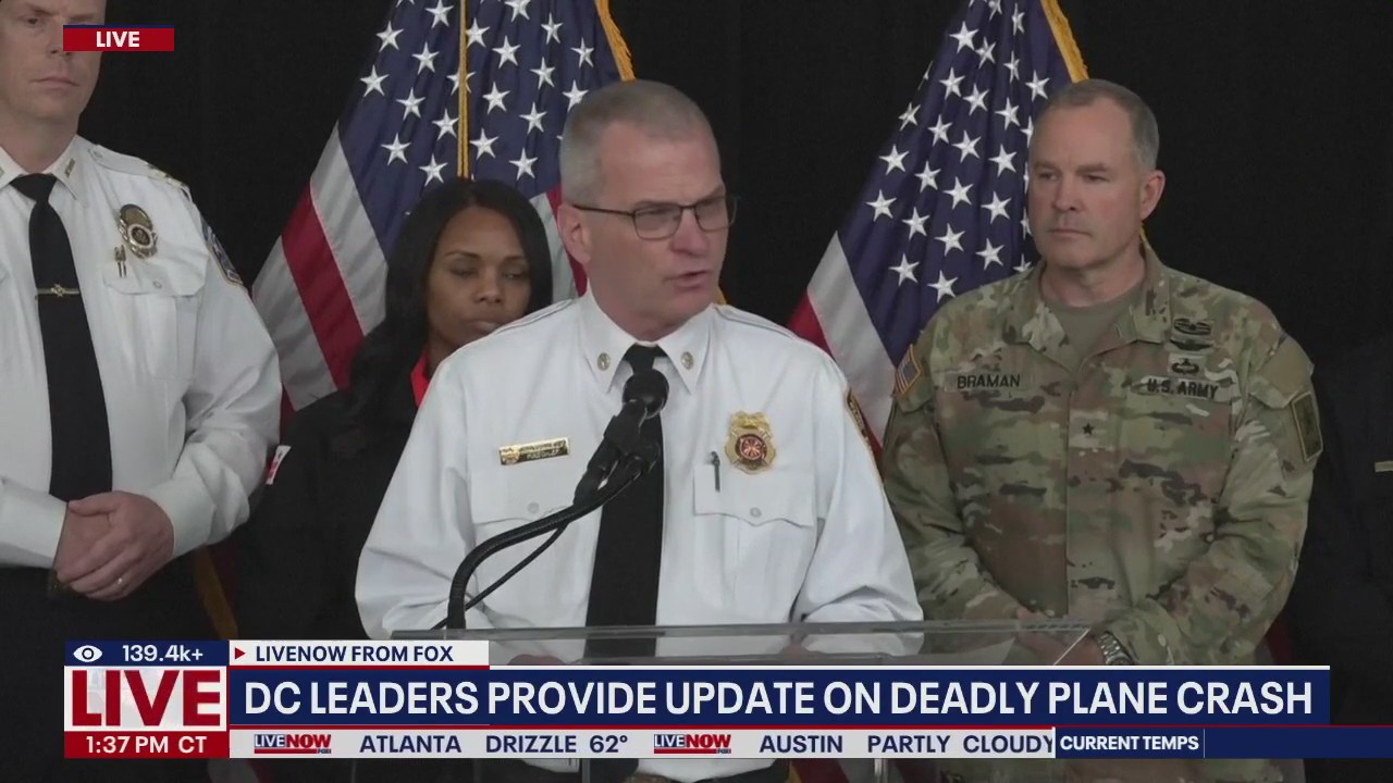 DC leaders provide update on deadly plane crash