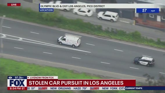 L.A. stolen car chase ends with suspect fleeing
