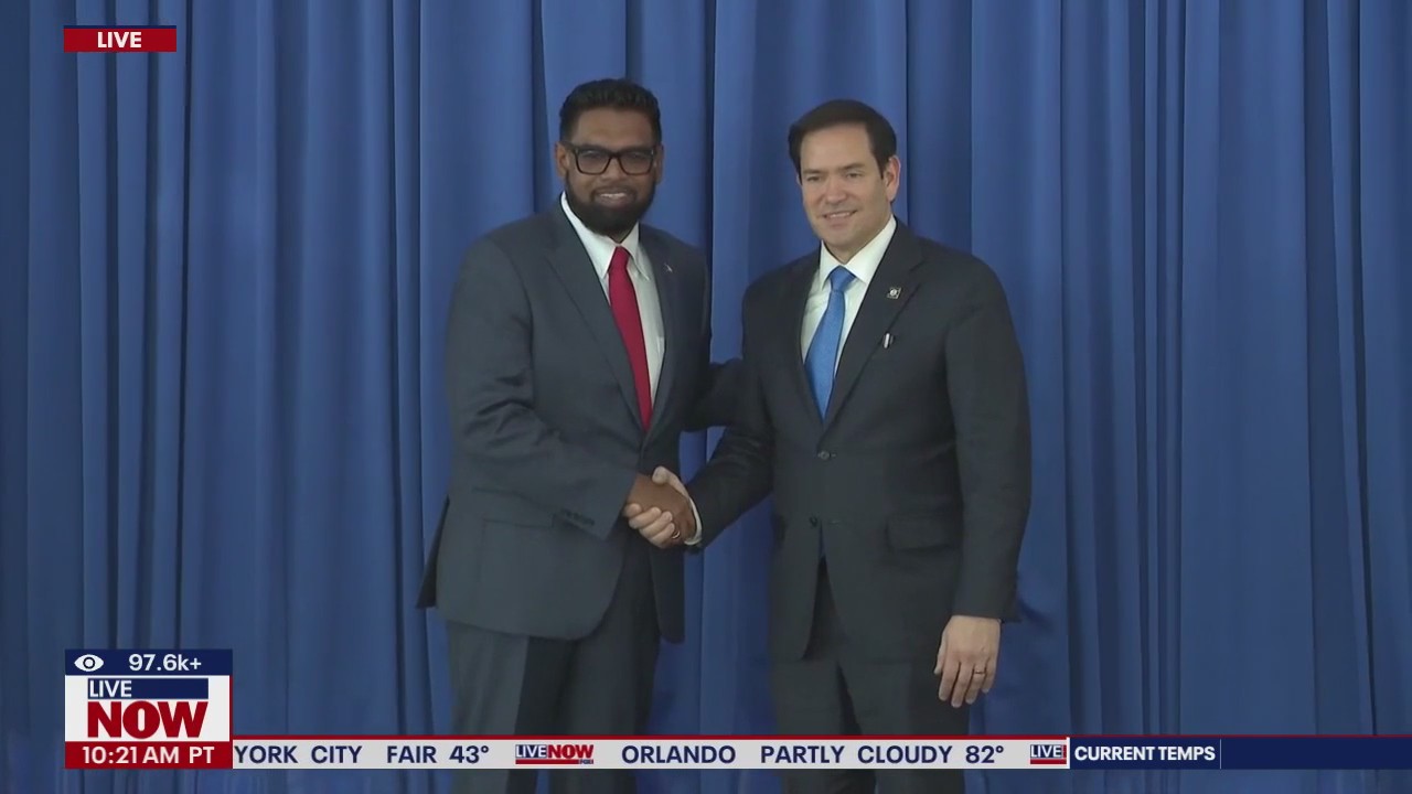 Rubio holds joint presser with Guyanese president