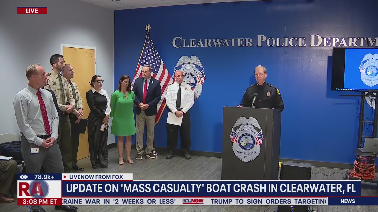 1 dead in boat crash along Florida Gulf Coast