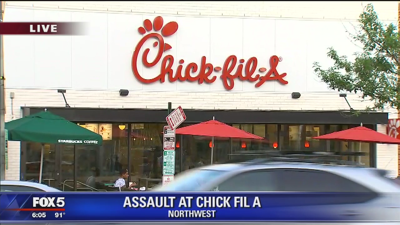 Employee, man brawl inside Chick-fil-A restaurant in DC