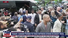 Diddy's mother & children arrive for trial