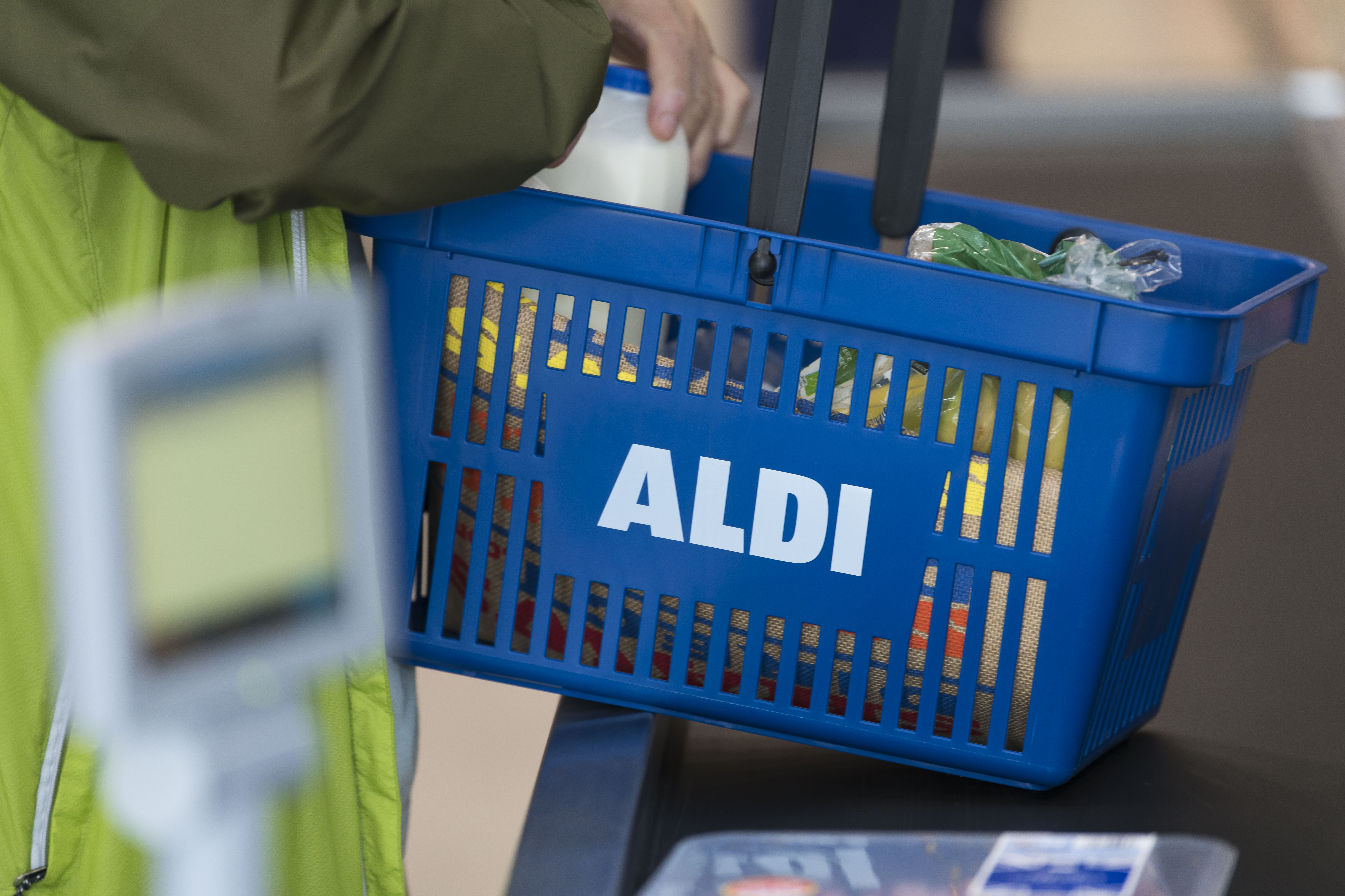Aldi to buy Winn-Dixie parent company