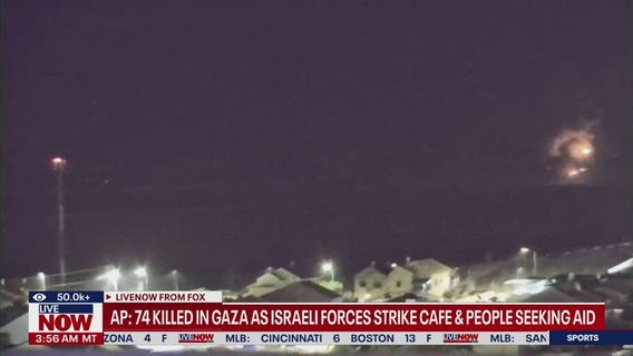 74 killed in Gaza as Israeli forces strike a cafe