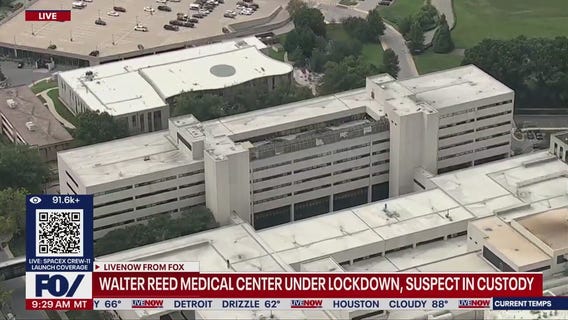 Suspect with fake gun in custody at MD medical center