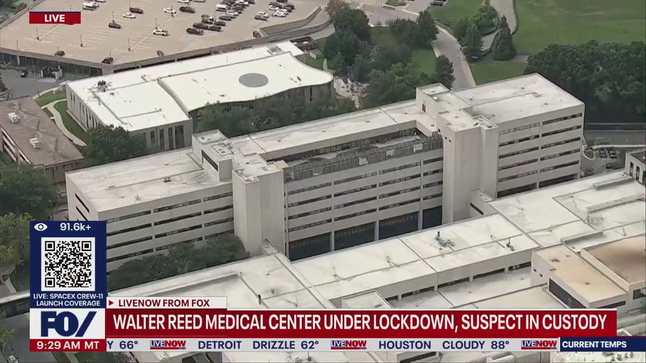 Suspect with fake gun in custody at MD medical center