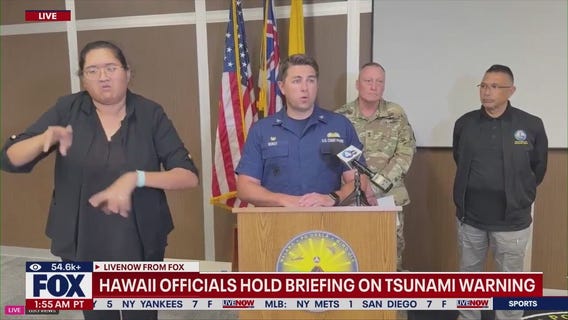 Tsunami updates: Hawaii officials hold briefing