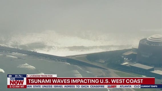 Tsunami waves impacting US shores