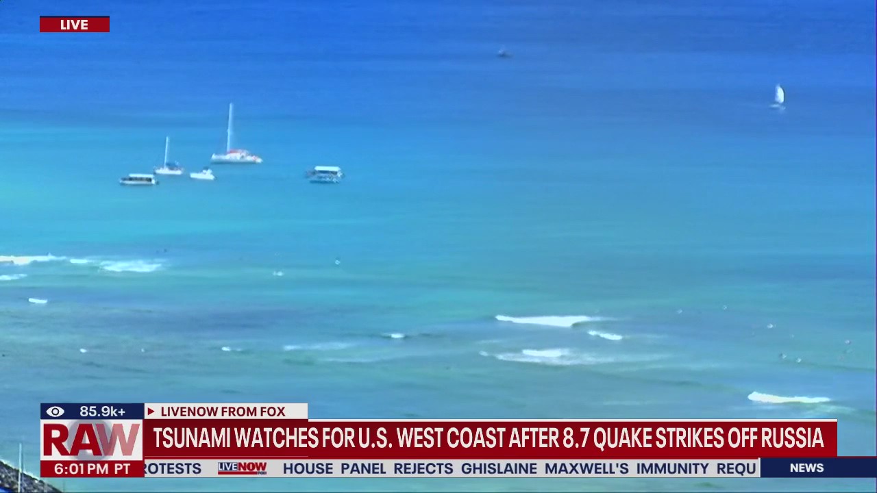 8.7 earthquake off Russia triggers tsunami alerts in U.S.