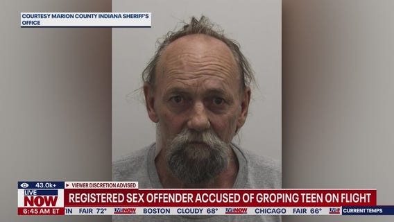 Sex offender accused of groping teen on flight