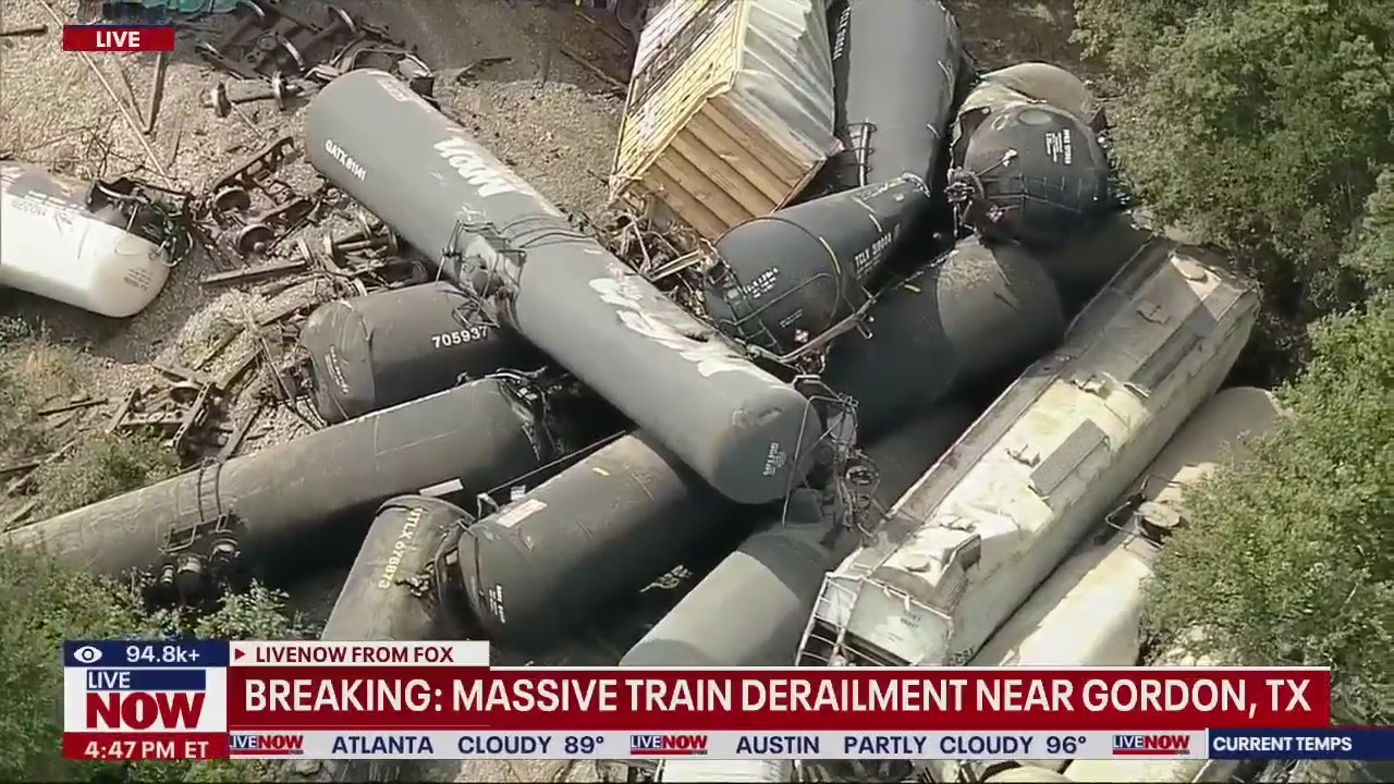 Massive train derailment in central Texas