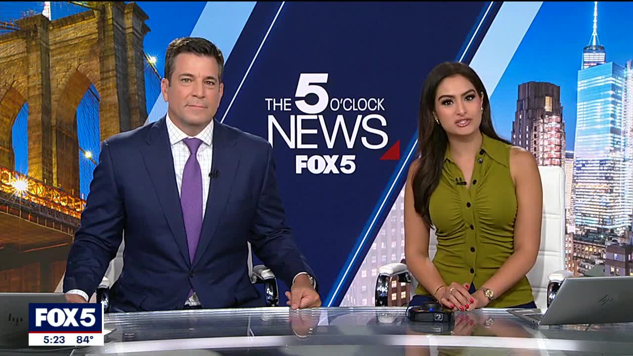 Taylor Swift announces new album, 'The Life of a Showgirl'