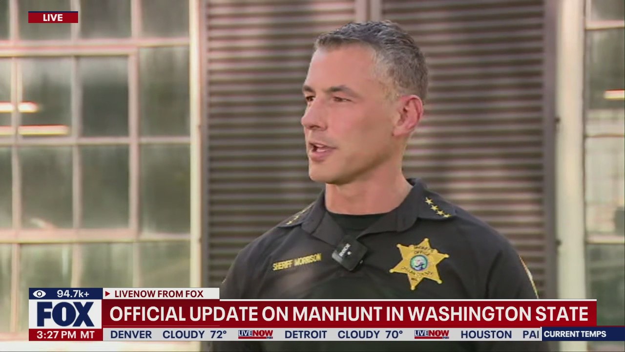 Manhunt for Travis Decker continues, FBI takes lead