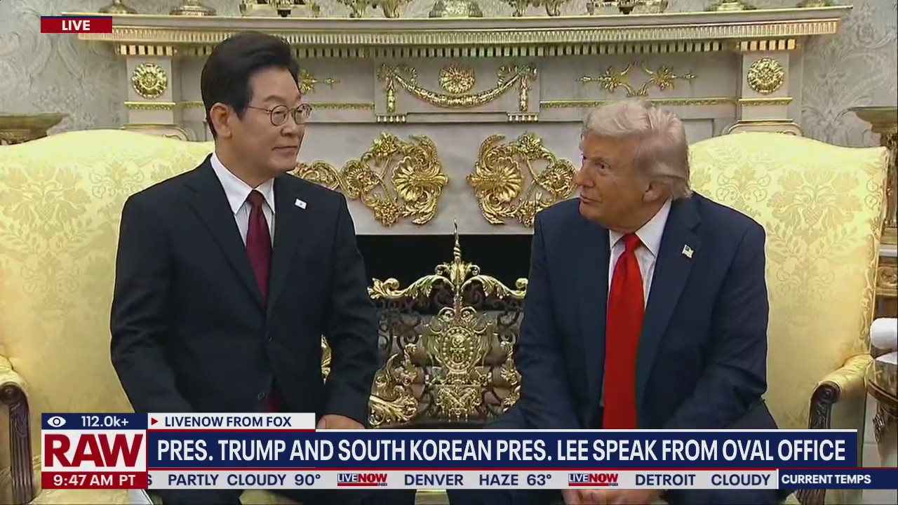 President Trump welcomes South Korean President