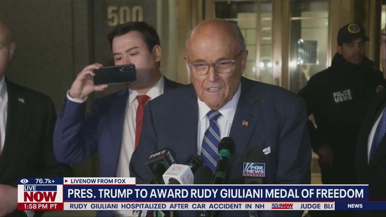 Trump awards Rudy Giuliani 'Medal of Freedom'