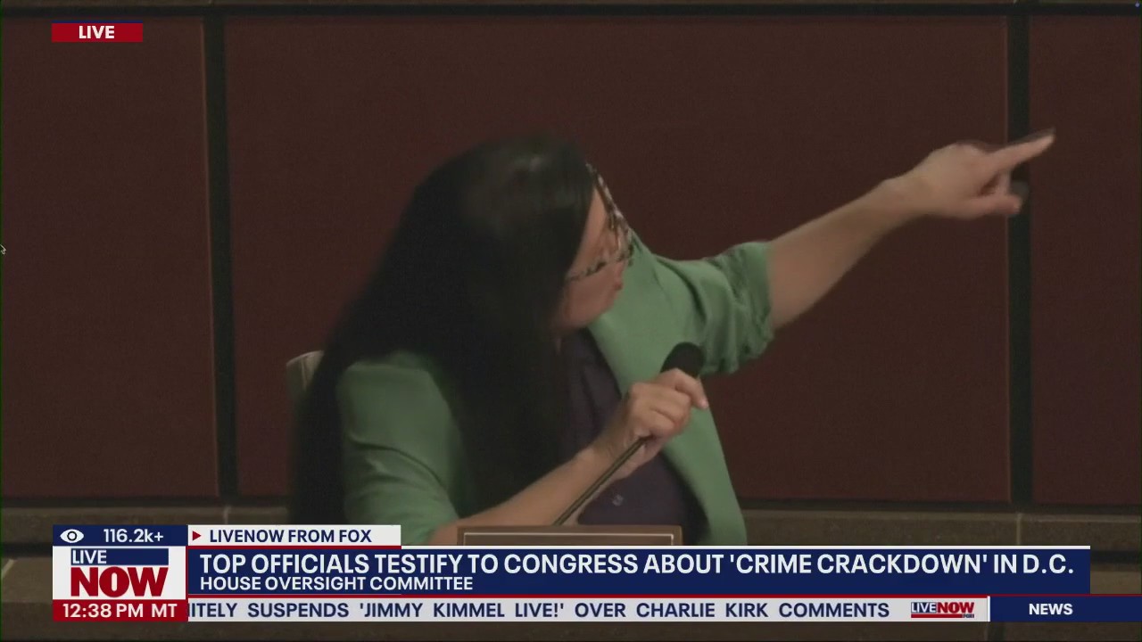 Shouting match on House floor breaks out