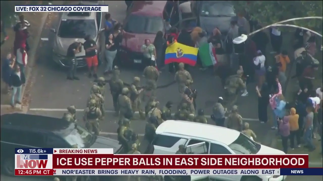 ICE clears out crowd in Chicago