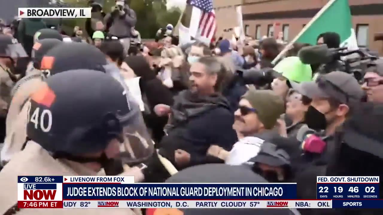 Judge extends block on Guard in Chicago