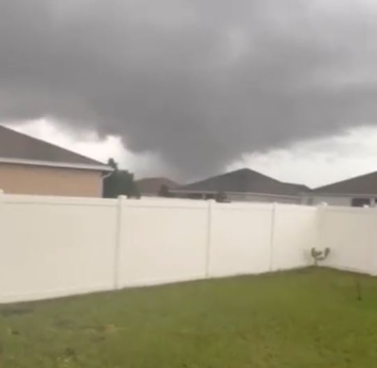 Possible tornado rips through Ocala